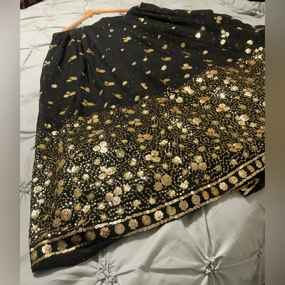 Elegant Black and Gold Embellished Lehenga - Picture 8 of 9